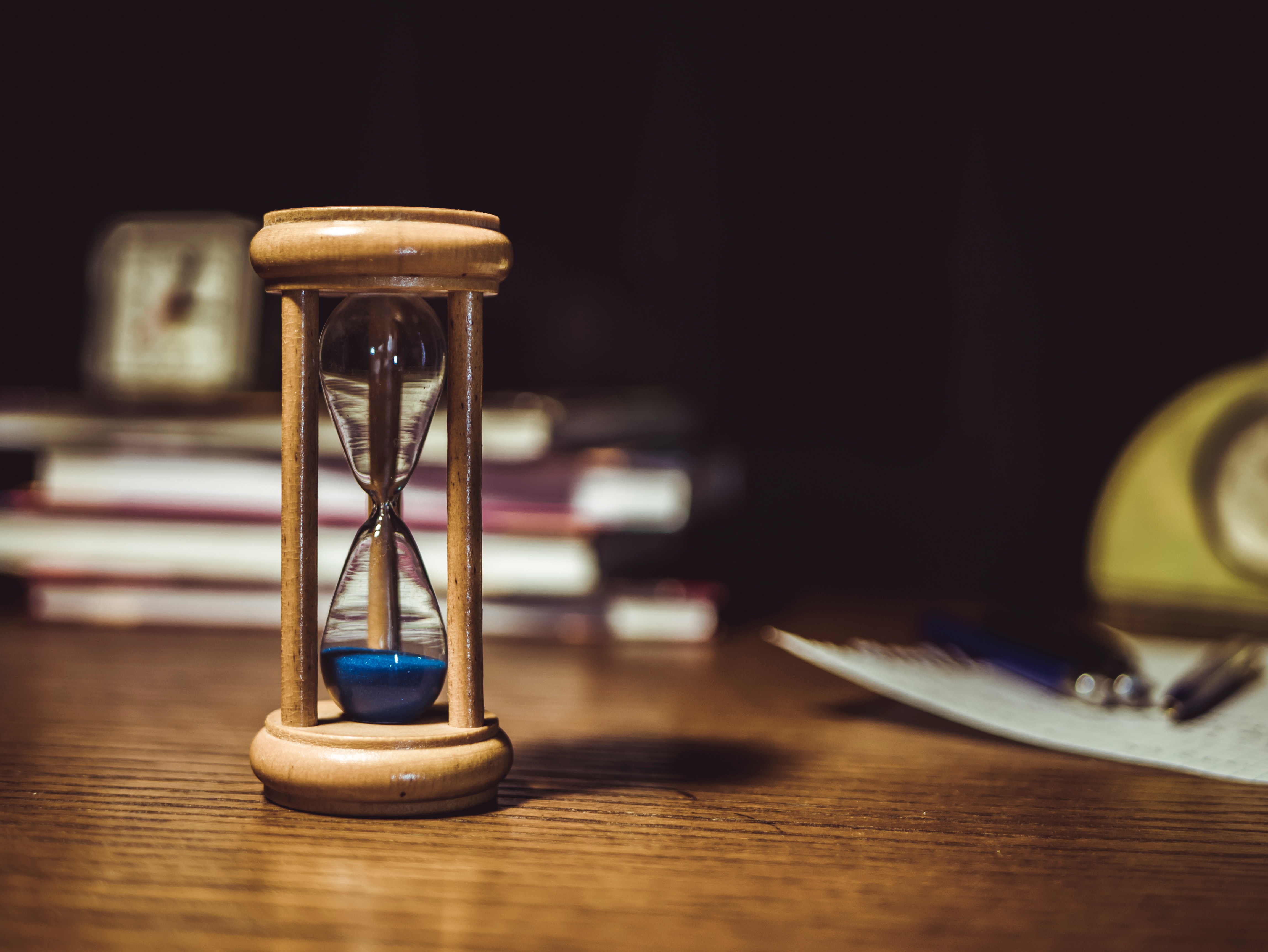 How to Use Countdown Timers – Psychology of Urgency & Scarcity